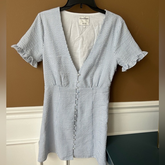 Privacy Please Revolve Women’s Seersucker Button-up V-Neck Dress Size M Preppy - Picture 2 of 5